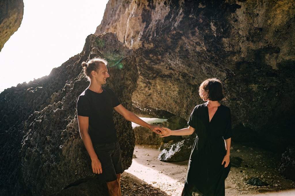 What is Gaslighting and How to Deal with in Relationships?