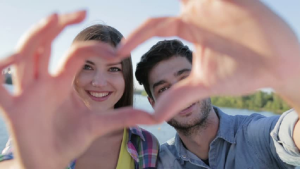 How to Choose a Site that Can Actually Help You Dating with Hot Girls