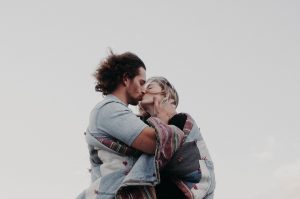 How to Kiss? Tips for Beginners!