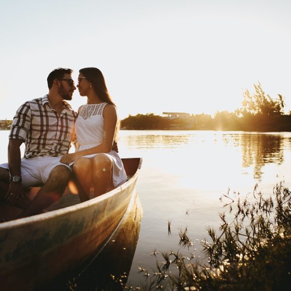 Latina Amor - 3 Simple Ways to be A Blessing As You Date